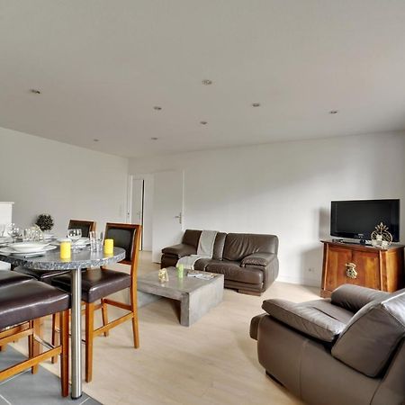 Chic Apart With Parking Apartment Saint-Denis  Exterior photo